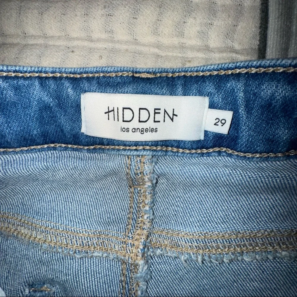 Hidden denim - Picture 4 of 4